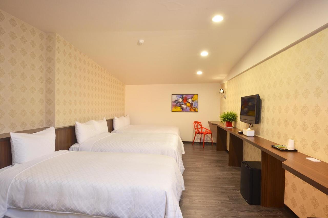 Ching She Hotel Тайнань Экстерьер фото